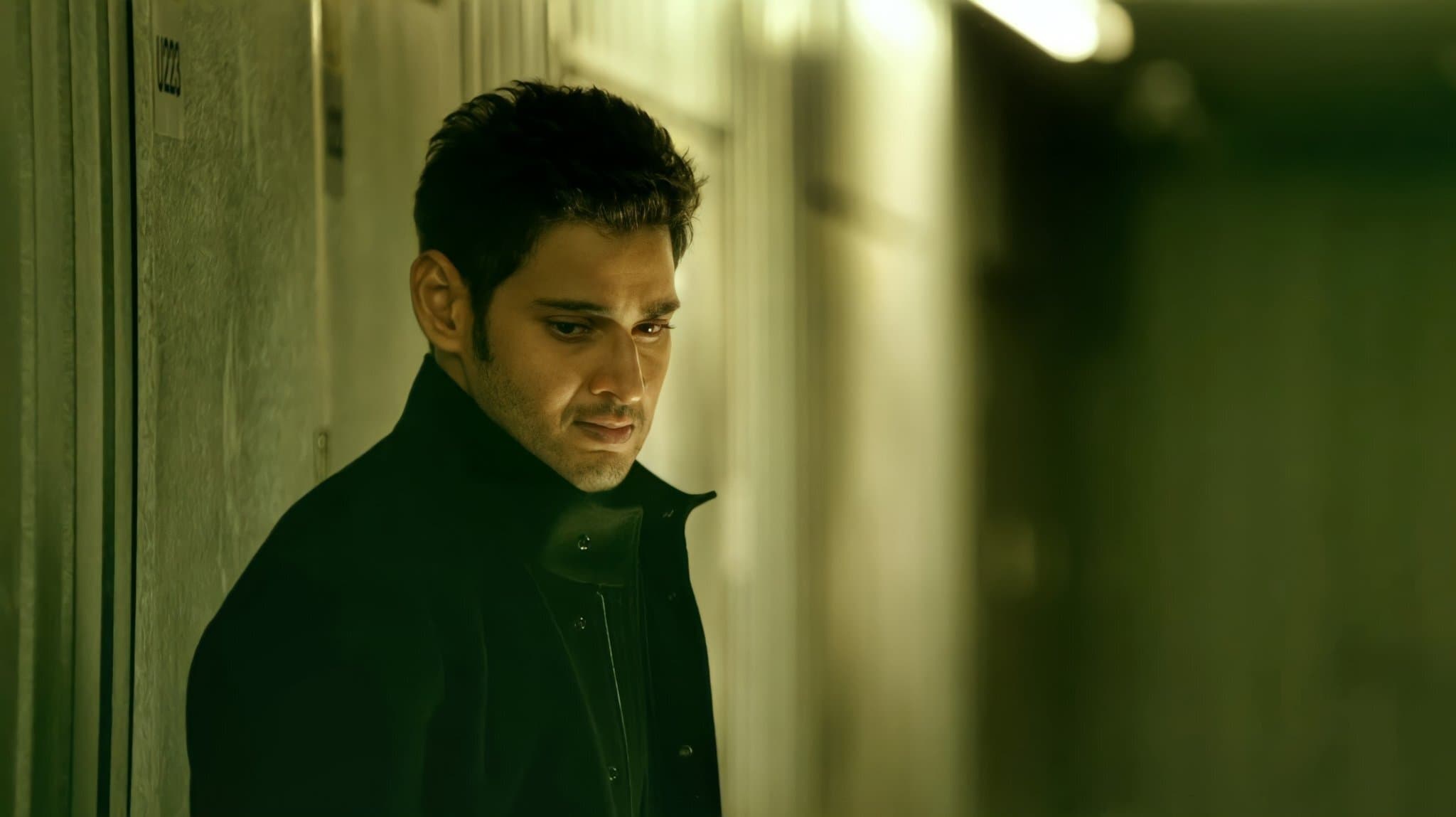 1: Nenokkadine Movie Review: A Visual Masterpiece