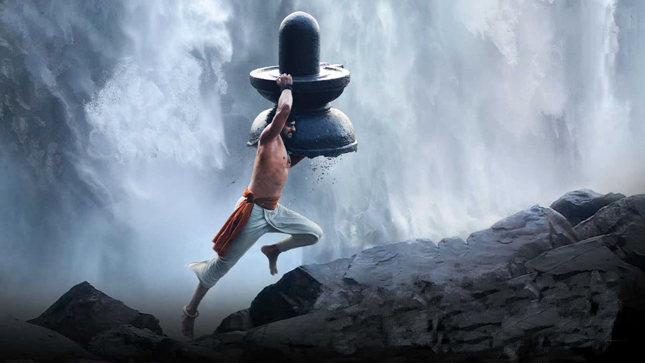 Bāhubali: The Beginning Review - Epic Indian Fantasy still 4